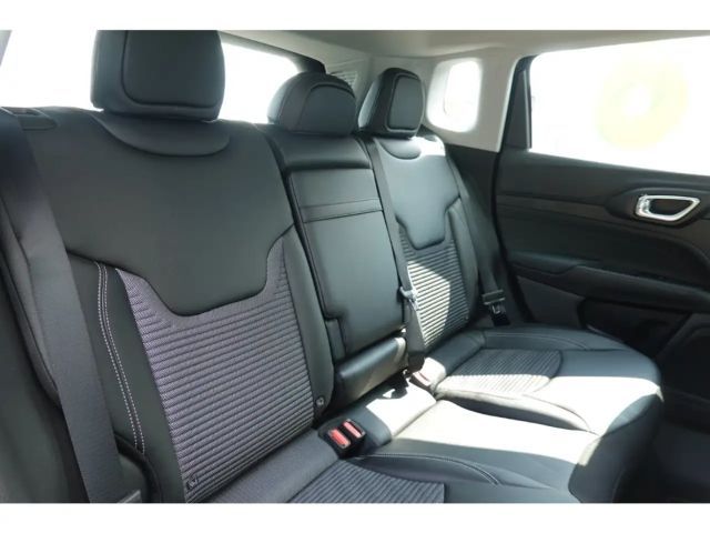 Jeep Compass Altitude Hybrid