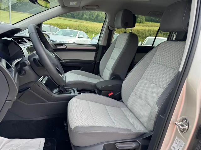 Volkswagen Touran DSG