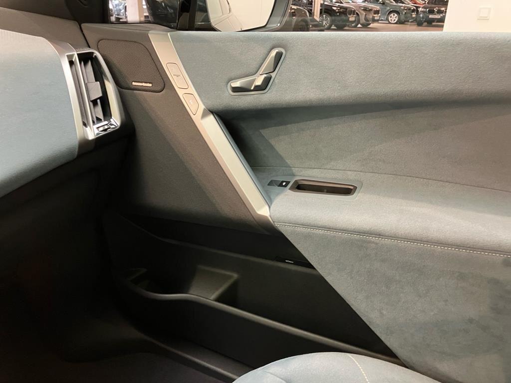 BMW iX xDrive40