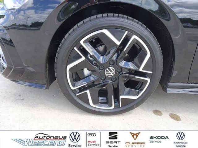 Volkswagen Golf DSG R-Line