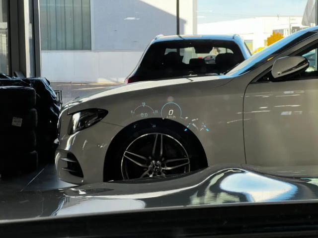 Mercedes-Benz E 200 AMG Line Cabriolet