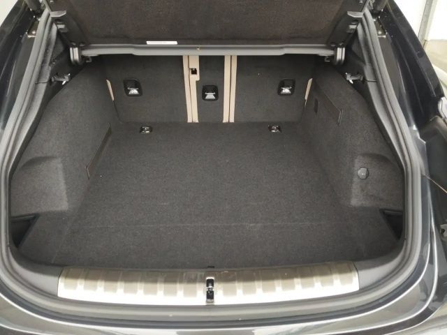 Porsche Taycan 4 Cross Turismo