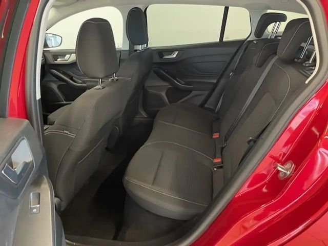 Ford Focus Titanium Wagon