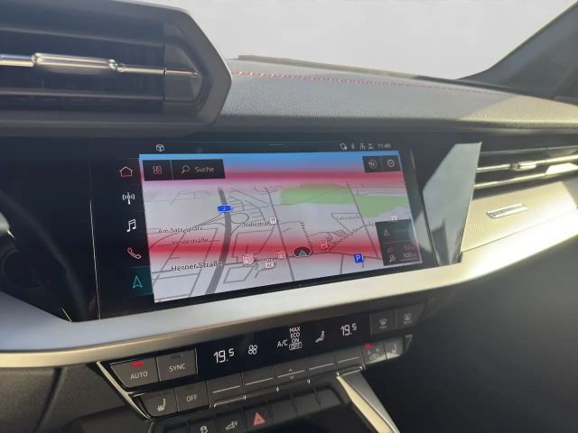 Audi A3 40 TFSI Hybride S-Line Sedan