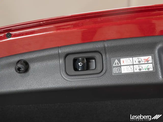 Mercedes-Benz C 200 AVANTGARDE Sedan