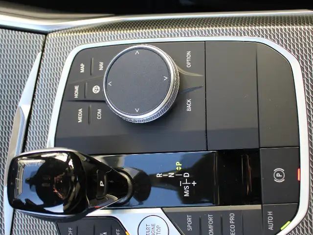 BMW 320 320i M-Sport Touring