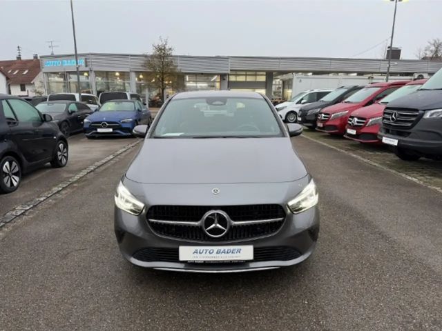 Mercedes-Benz B 180 Progressive Sedan