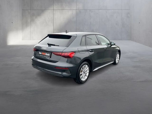 Audi A3 30 TDI Sedan