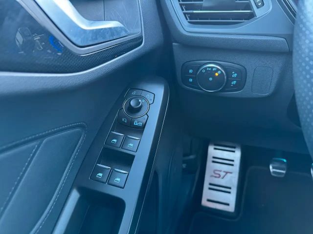 Ford Focus Limited ST Line