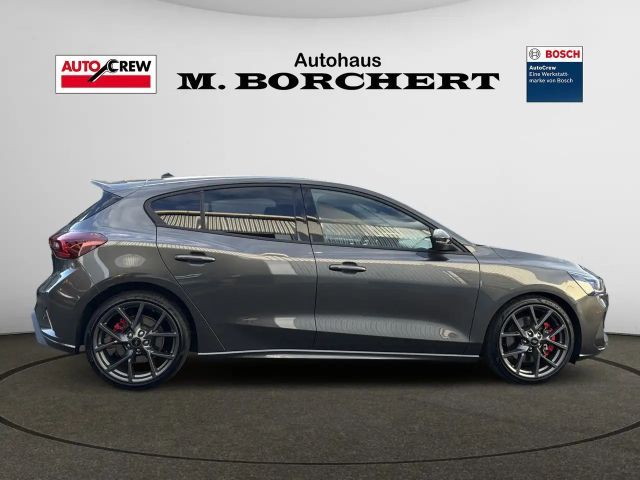 Ford Focus Limited ST Line