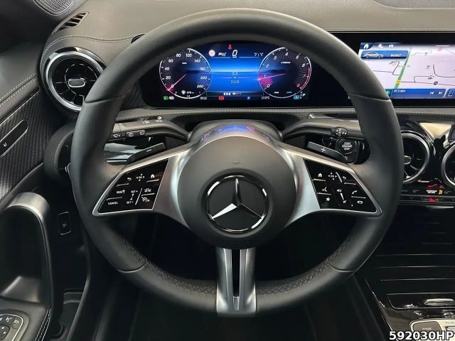 Mercedes-Benz CLA 200 Progressive