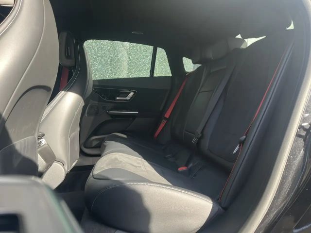 Mercedes-Benz EQE 350 4MATIC AMG Line Sedan