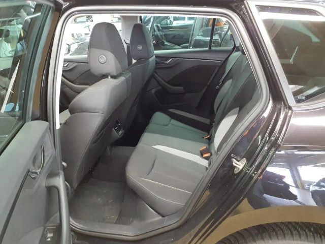 Skoda Kamiq 1.0 TSI Tour