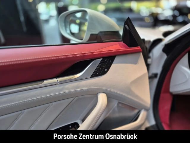 Porsche 992 4S Coupé Targa