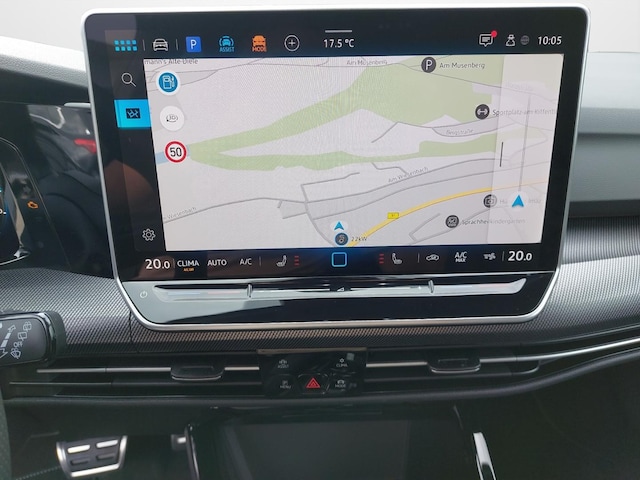 Volkswagen Golf 1.5 eTSI DSG R-Line