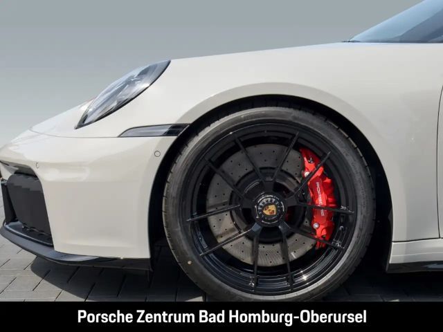 Porsche 992 Carrera Coupé GTS