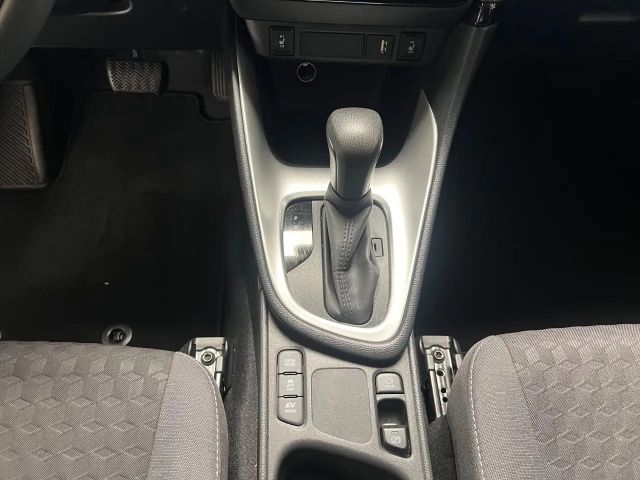 Toyota Yaris Comfort Hybride Team D