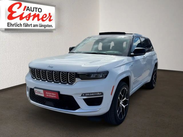Jeep Grand Cherokee Summit