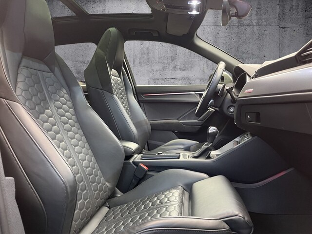 Audi RS Q3 Quattro S-Tronic