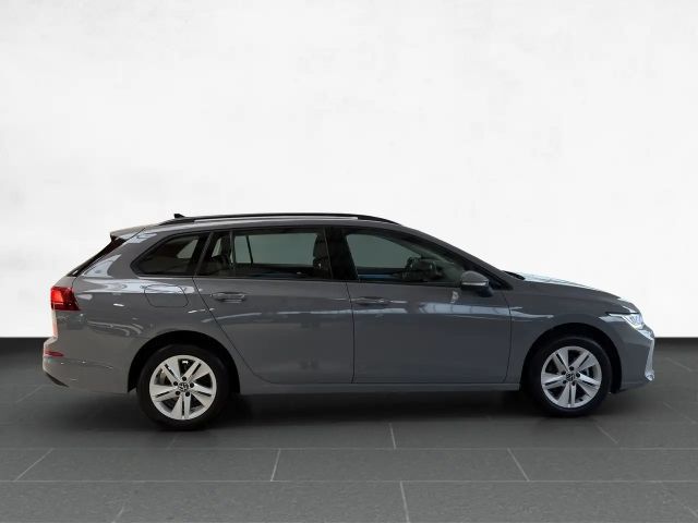 Volkswagen Golf 1.5 TSI Life Variant