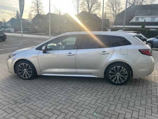 Toyota Corolla Hybride Team D