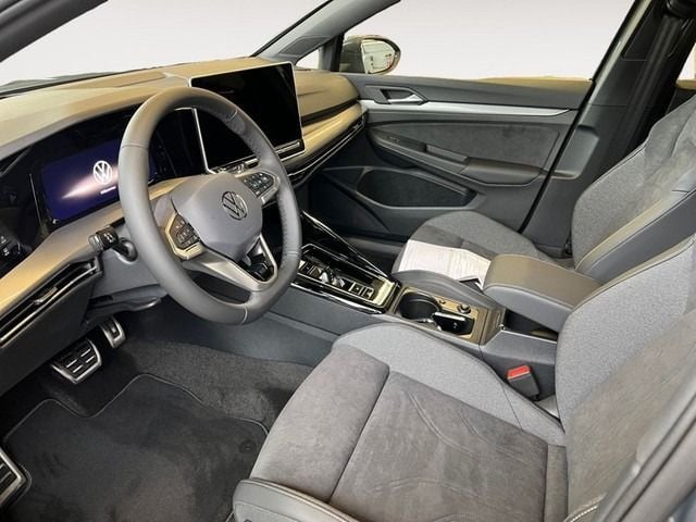 Volkswagen Golf 1.5 eTSI