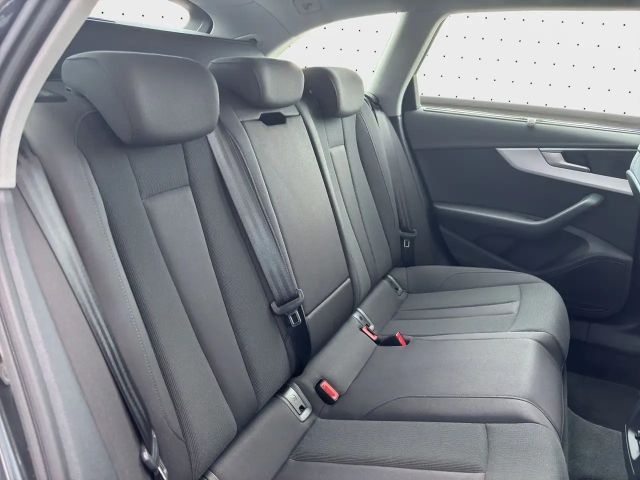 Audi A4 40 TFSI S-Tronic