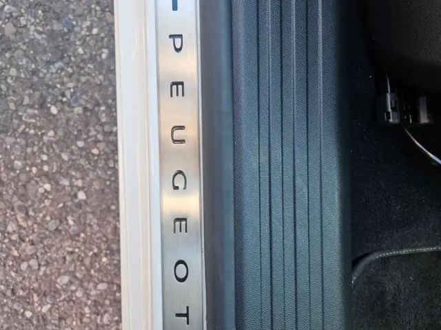 Peugeot E-2008 GT-Line