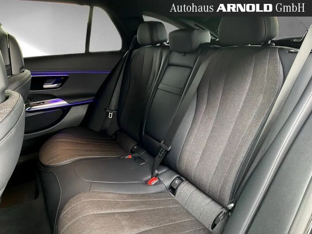 Mercedes-Benz E 200 AVANTGARDE Estate