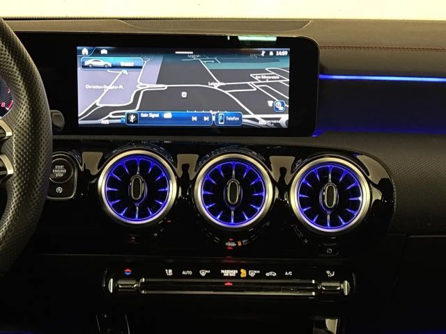 Mercedes-Benz CLA 180 AMG Line Coupé