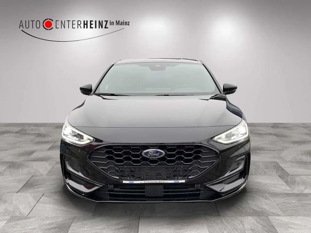 Ford Focus EcoBoost ST Line