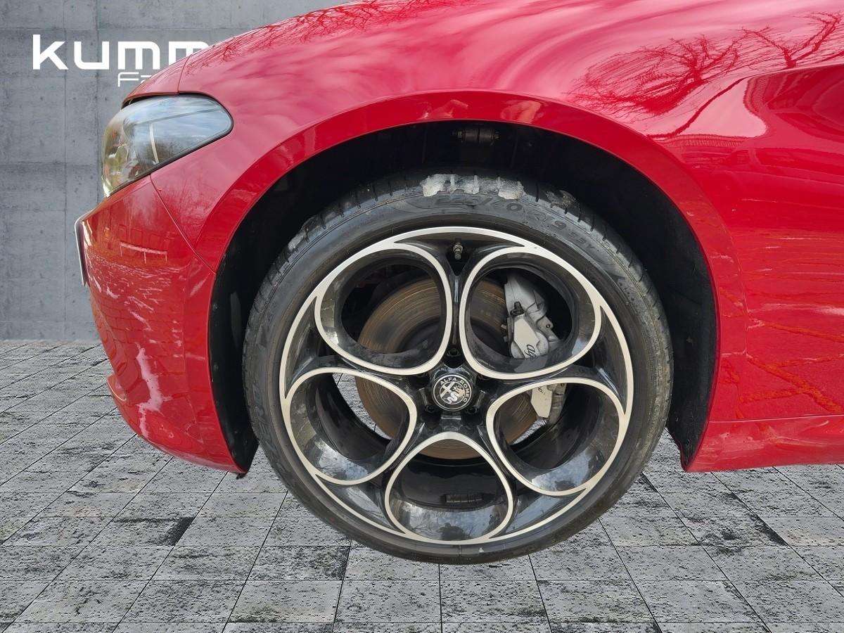 Alfa Romeo Giulia AT8