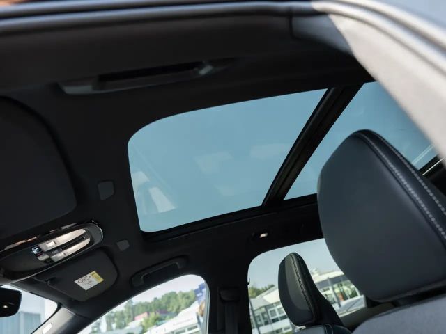 Volvo XC60 AWD Plus T8