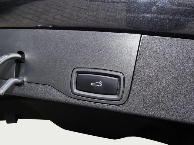 Porsche Taycan 4 Cross Turismo