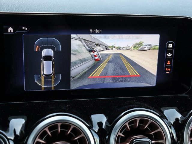 Mercedes-Benz EQA 300 4MATIC