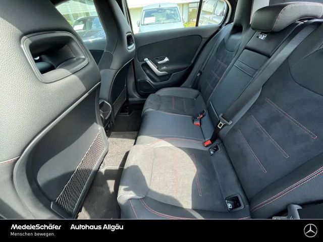 Mercedes-Benz A 200 AMG Line