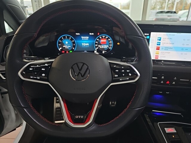 Volkswagen Golf 2.0 TSI DSG