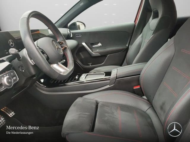 Mercedes-Benz A 250 4MATIC AMG Line