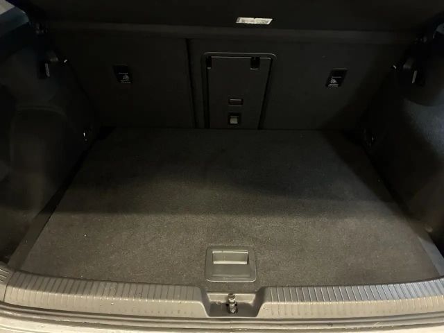 Volkswagen Golf DSG Life