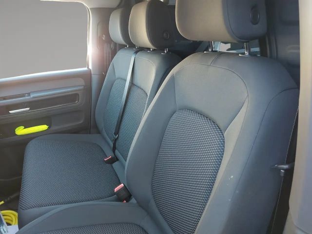 Volkswagen ID.Buzz Cargo 4Motion Pro