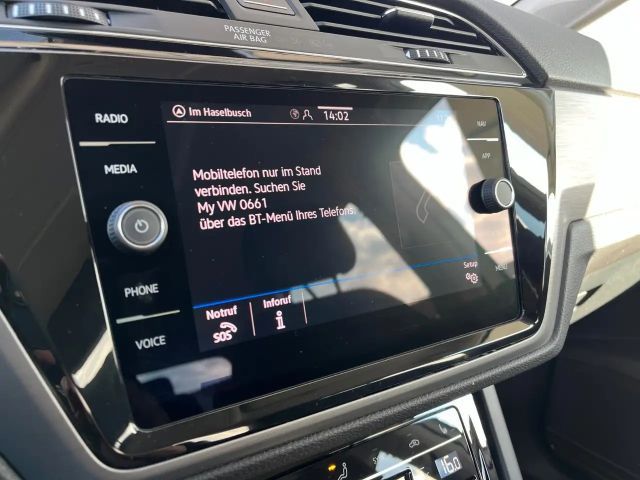 Volkswagen Touran 1.5 TSI DSG R-Line