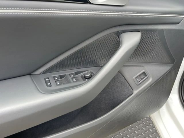 Volkswagen Passat DSG Elegance Elegance Sound