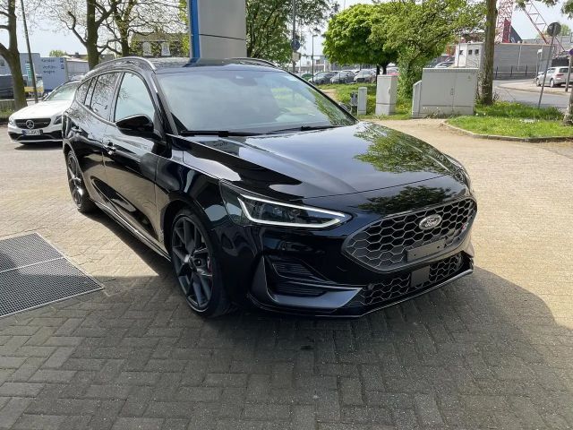 Ford Focus ST Line Wagon