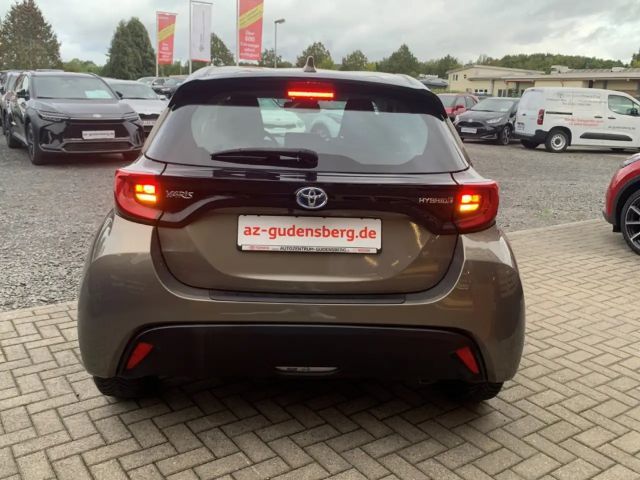 Toyota Yaris Hatchback Team D