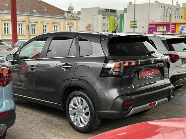 Suzuki S-Cross Hybrid
