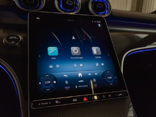 Mercedes-Benz C 200 AMG Line Sedan