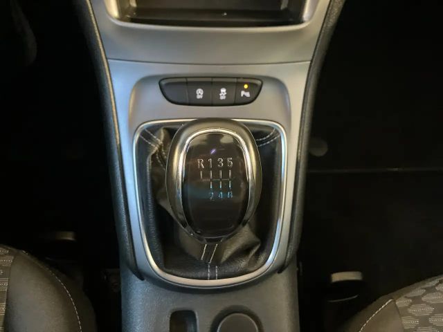 Opel Astra 1.2 Turbo Edition Sports Tourer