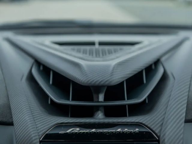 Lamborghini Revuelto *AD PERSONAM*CARBON*FULL ASSIST*SONUS*