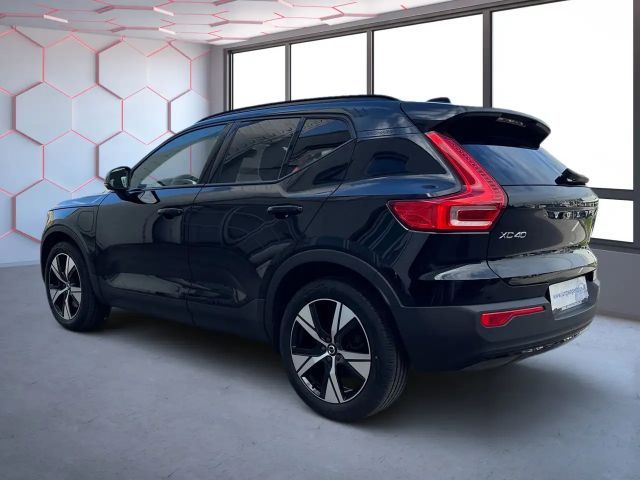 Volvo XC40 R-Design Recharge
