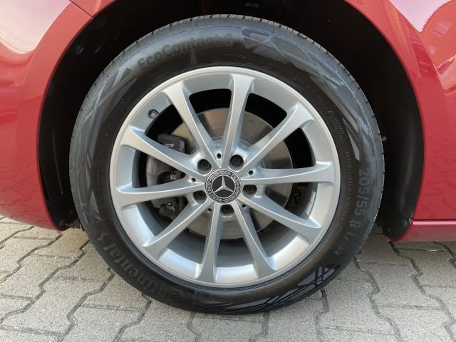 Mercedes-Benz A 200 Progressive